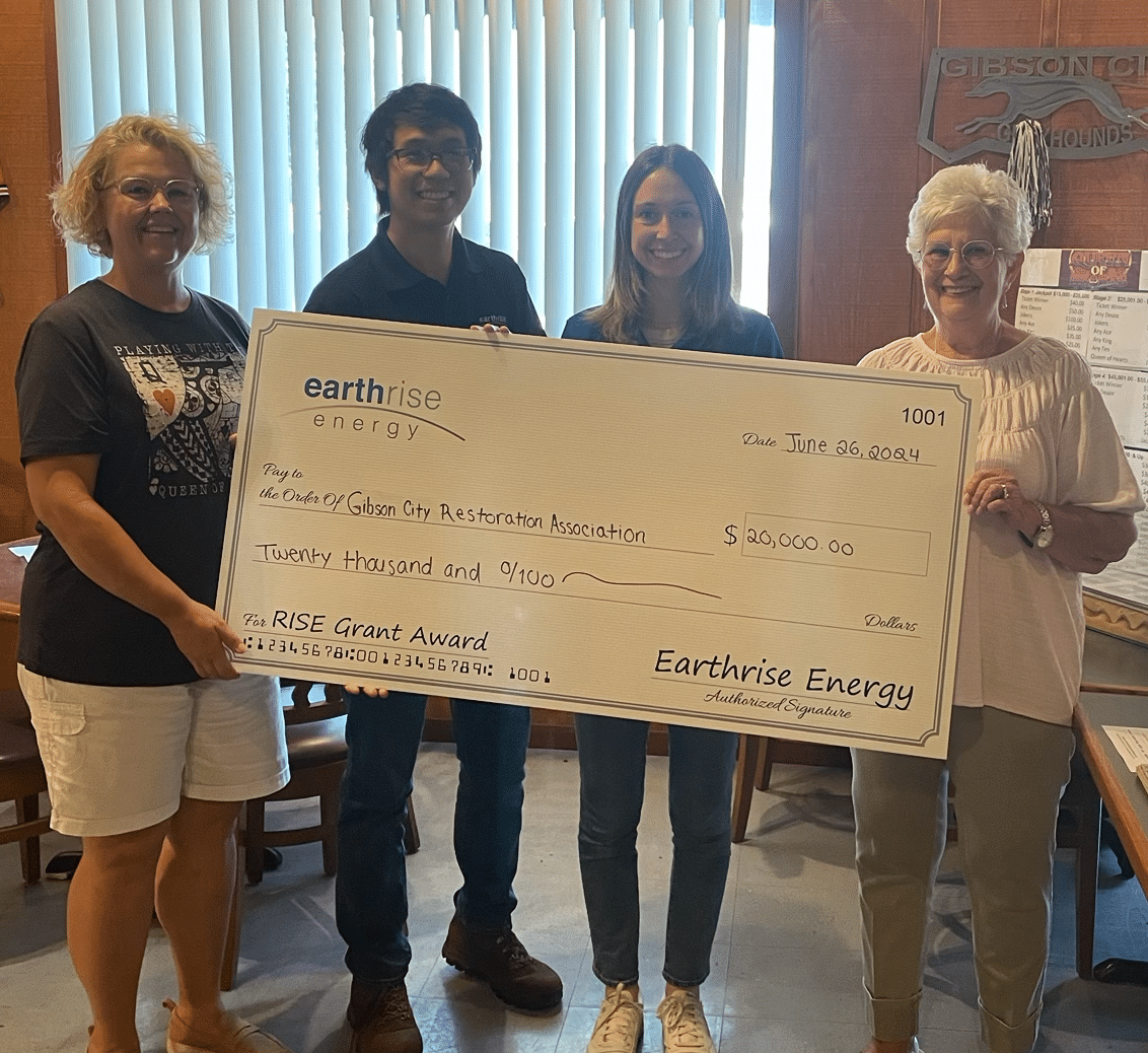 Earthrise Energy awards a RISE Grant to the Gibson City Restoration Association